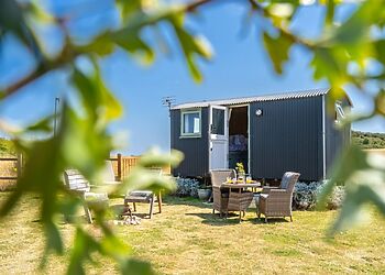 Saltmarsh Hut