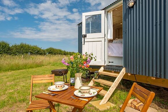 Saltmarsh Hut
