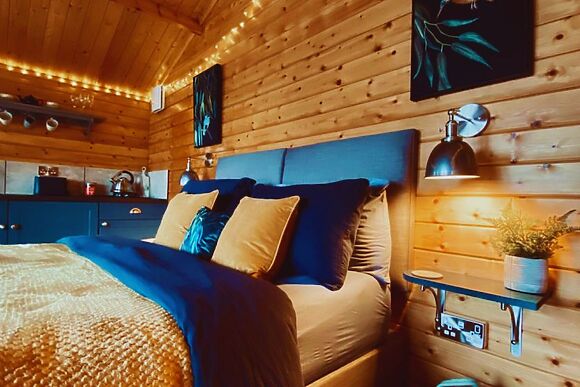 Sunset Lodge