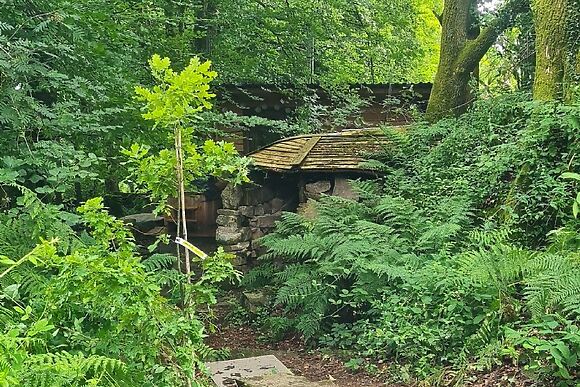 Hideaway Hut Wye