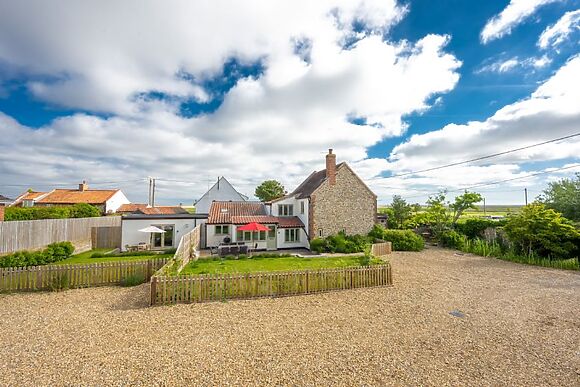 Eastgate Cottage and Hideaway