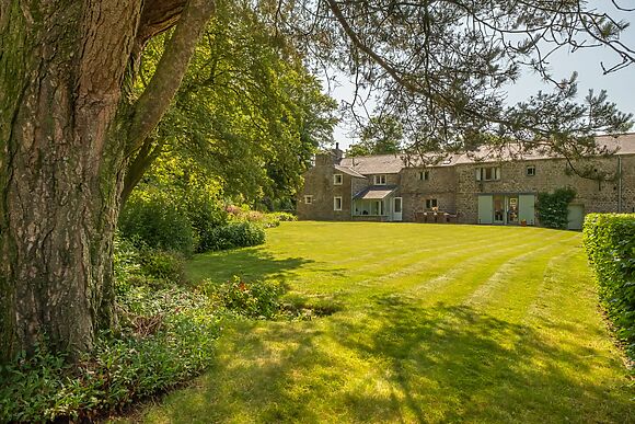 Masongill Lodge, group cottage in Ingleton and surrounding villages, sleeps 8