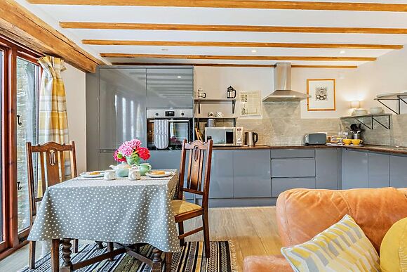 Little Pear Tree Barn