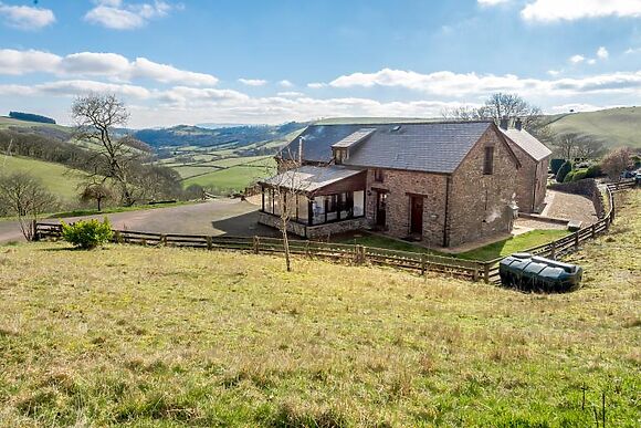Beacons View Farm Cottages