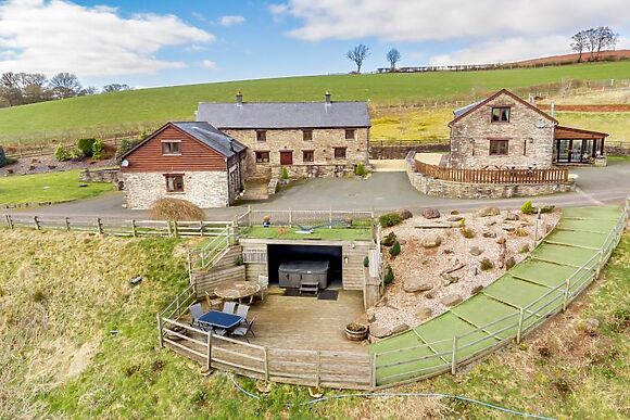 Beacons View Farm Cottages