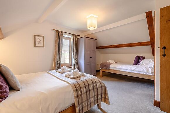 Beacons View Farm Cottages