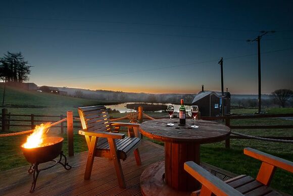 Sky Hut - Caban y Nen