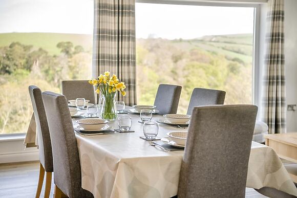 Treetops-kingswear