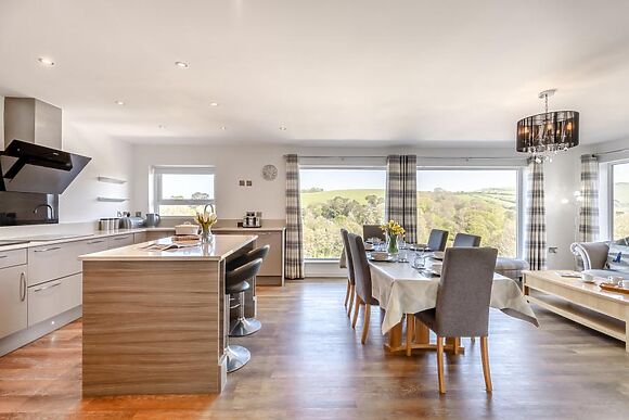 Treetops-kingswear
