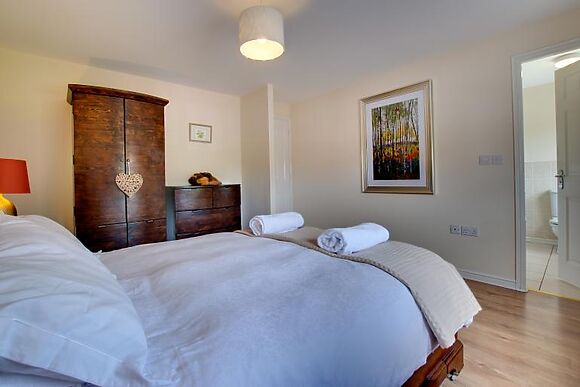 Tumbler Rocks Retreat