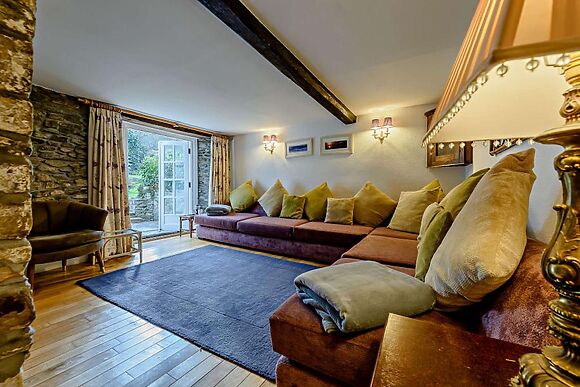 Burrows Farmhouse