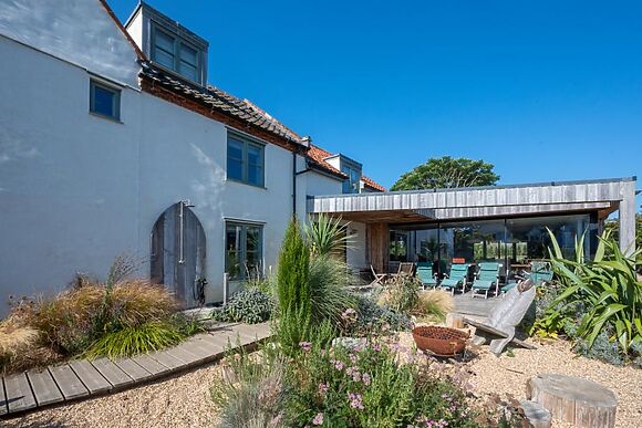 1 Anchor Cottage