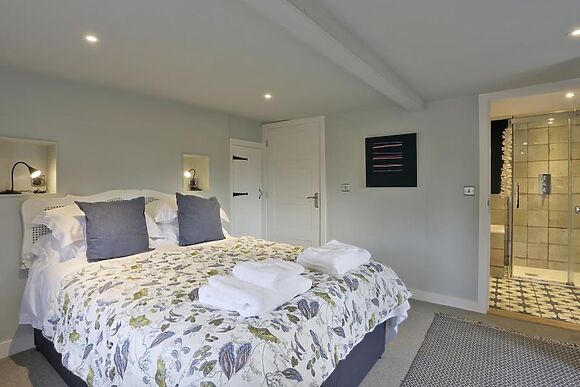 1 Anchor Cottage