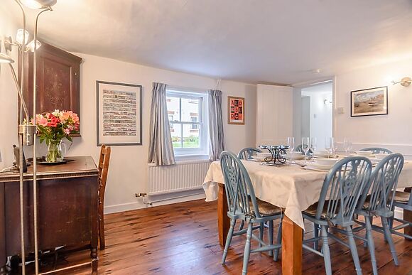 Flint Cottage - Aldeburgh