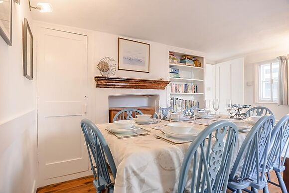 Flint Cottage - Aldeburgh