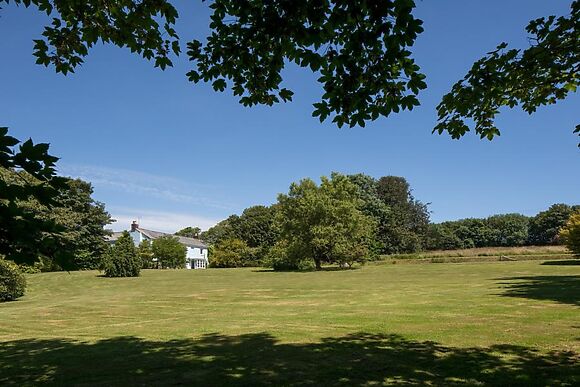 Trethurffe Manor