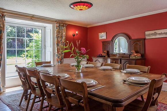 Trethurffe Manor
