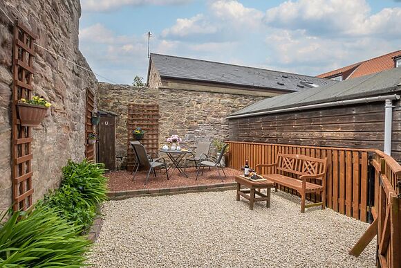 No 1 Sunnieside Square