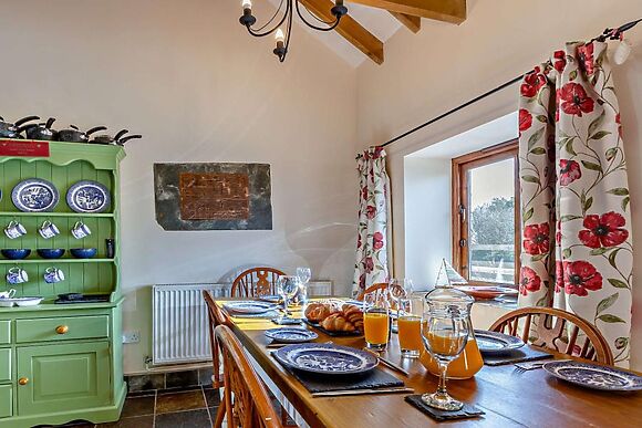 Woolstone Dunstanvilles Dairy