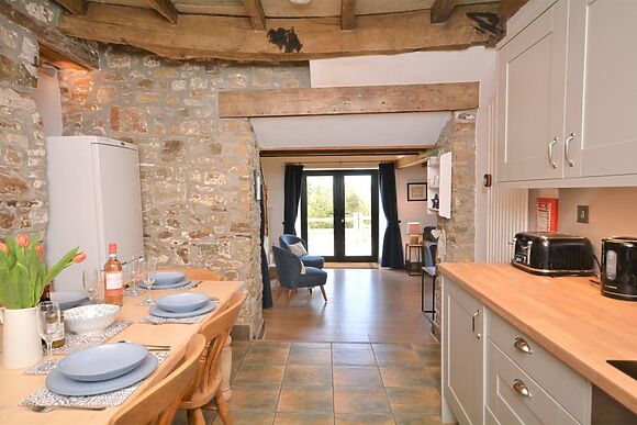 Woolstone Grenvilles Granary