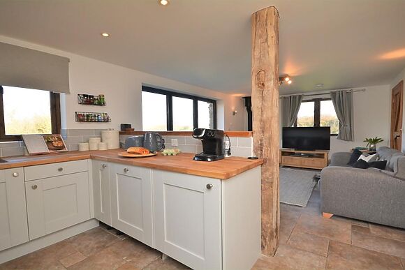 Woolstone Teagues Trail