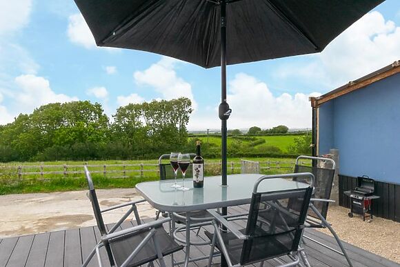 Gwel y Cambria - Cambrian View