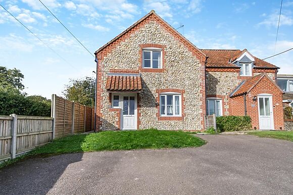 Pebble Cottage