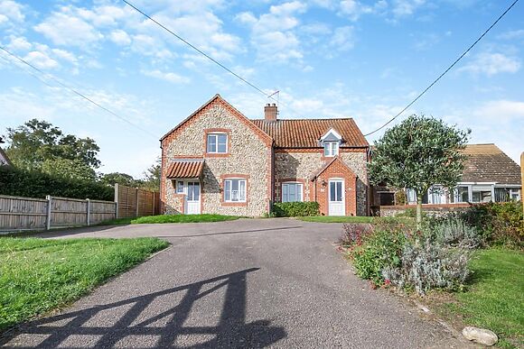 Pebble Cottage