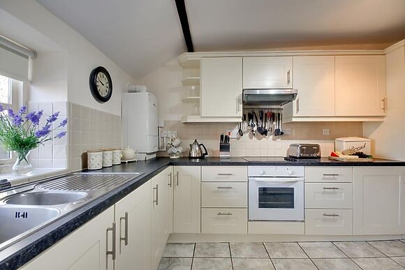 Luggers Cottage