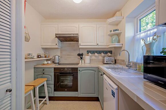 Stones Throw Cottage