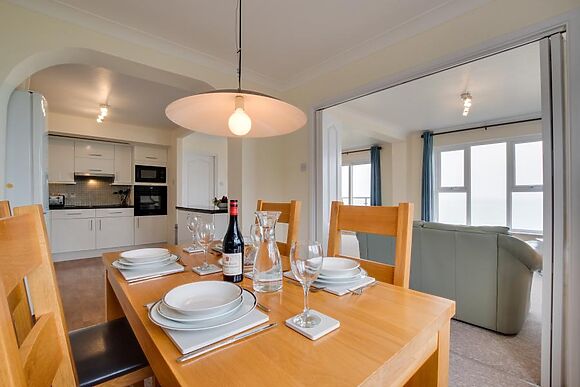 Flat 18 Clifton Court