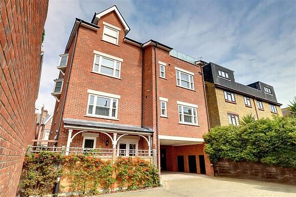 York Mansions Apartment