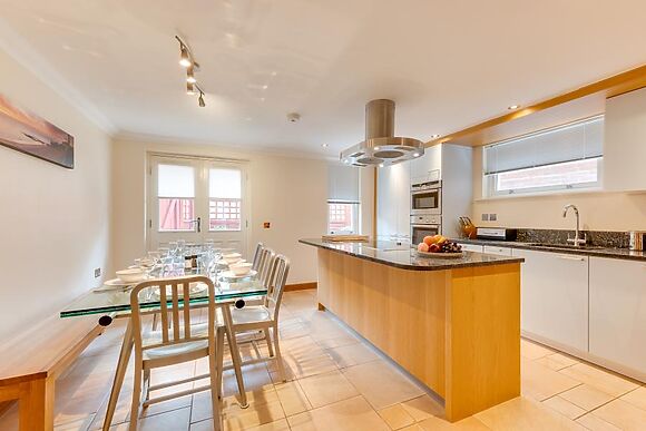York Mansions Apartment