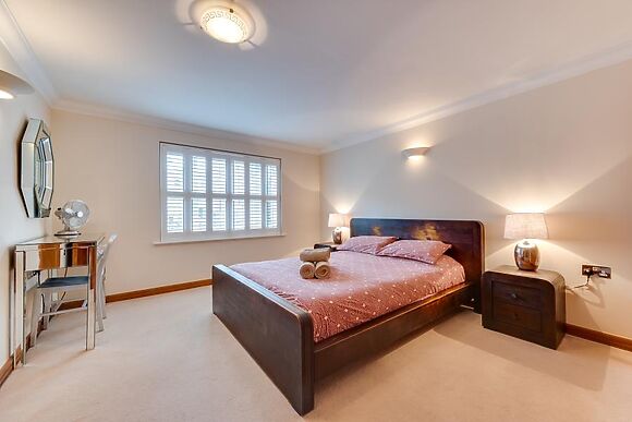 York Mansions Apartment