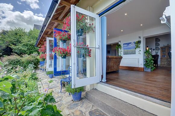 Lynton Cottage Seaview Terrace