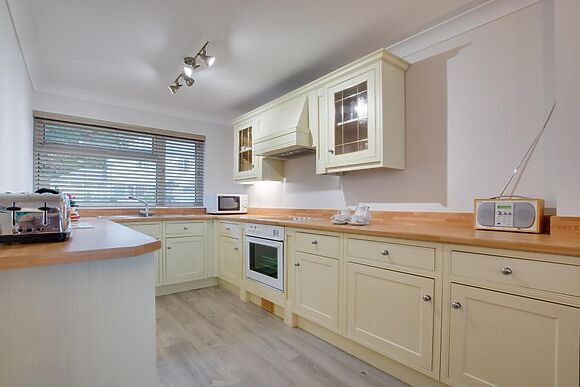 3 Strandways Court