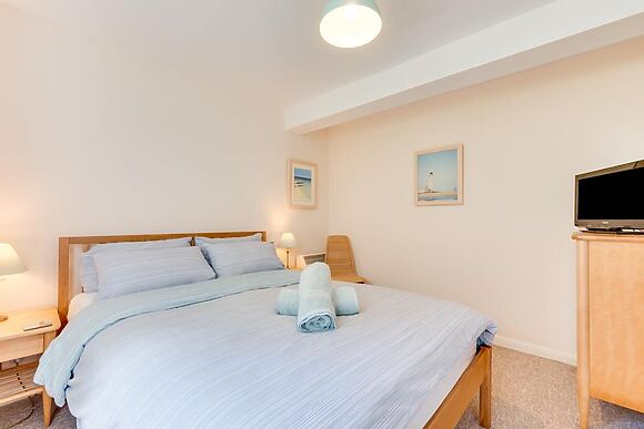 Flat 11 Clifton Court