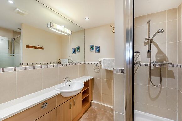Flat 28 Clifton Court