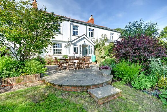 Laurel Cottage