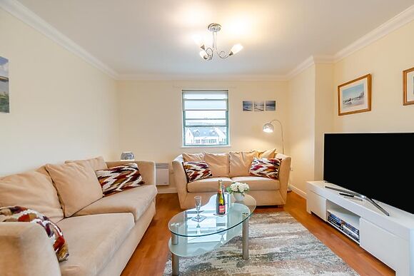 32 St Brides Bay View Apts
