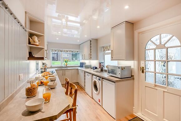 Alby House