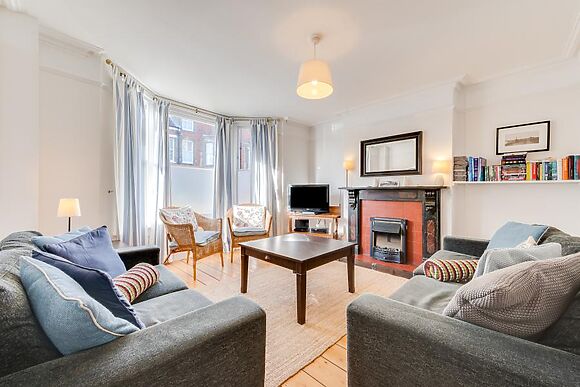 35 Stradbroke Road