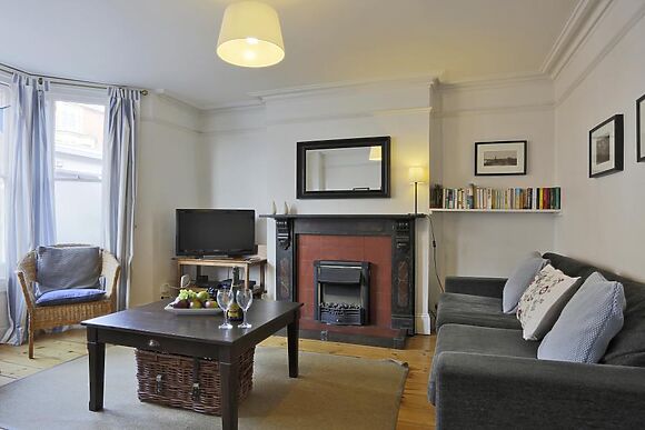 35 Stradbroke Road