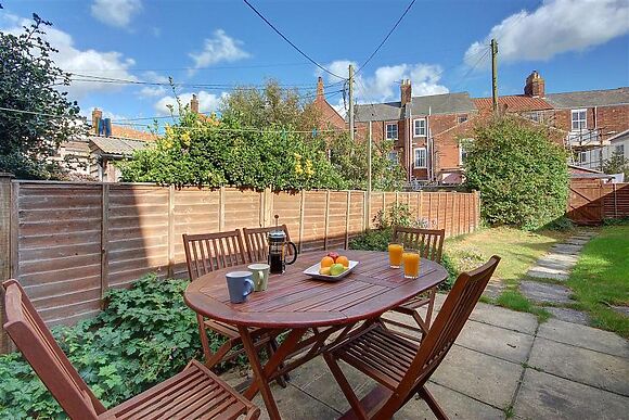 35 Stradbroke Road