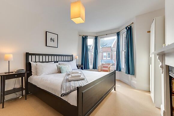 35 Stradbroke Road