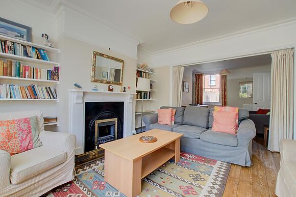 54 Stradbroke Road