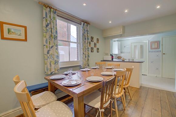 54 Stradbroke Road