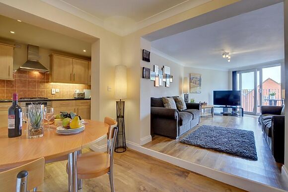 Narracott Apartment 9