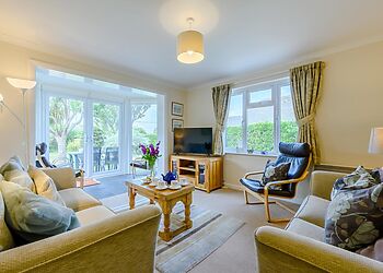 Clifftop House for 10 in Constantine Bay