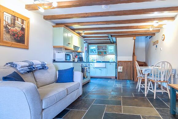 Honeysuckle Cottage Welcombe